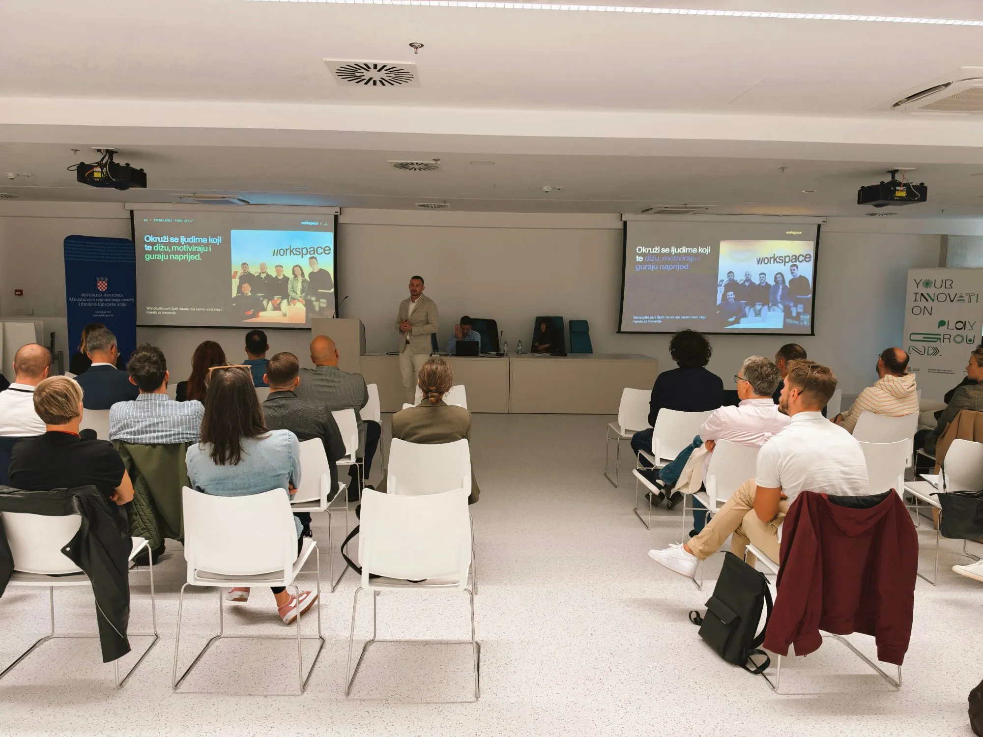 Ivan Lovrić presenting Workspace's story to the workshop audience in the Tehnološki park Split hall.